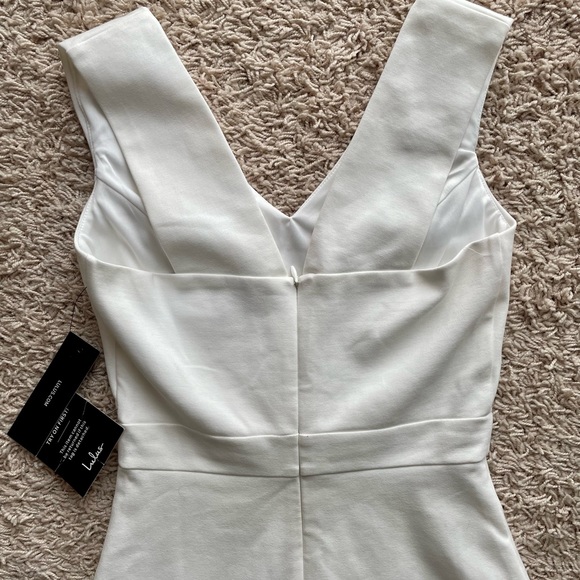 *NWT* White sleeveless bodycon dress - Picture 5 of 5